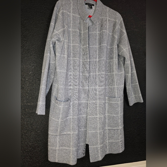 Tahari Cardigan Womens 2x Gray Plaid Open Front Soft Pockets Longline - Picture 11 of 11